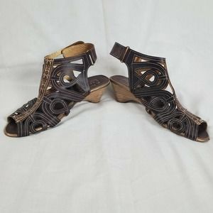 SPRING STEP L'Artiste FLOURISH gladiator sandals wood heels 40 natural